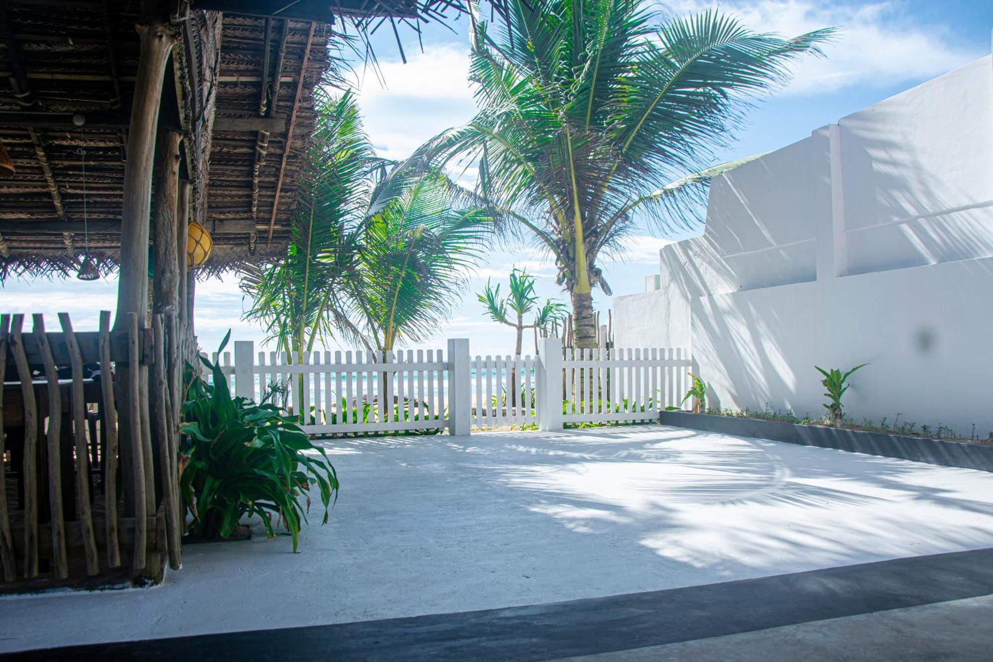 Bed and Breakfast Sailors' Bay Hikkaduwa Exterior foto