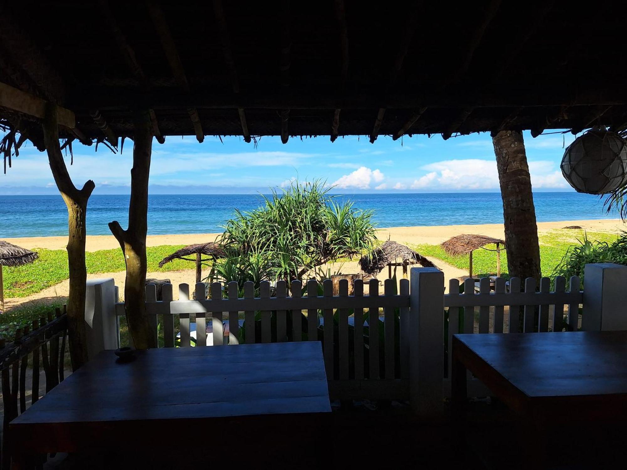 Bed and Breakfast Sailors' Bay Hikkaduwa Exterior foto