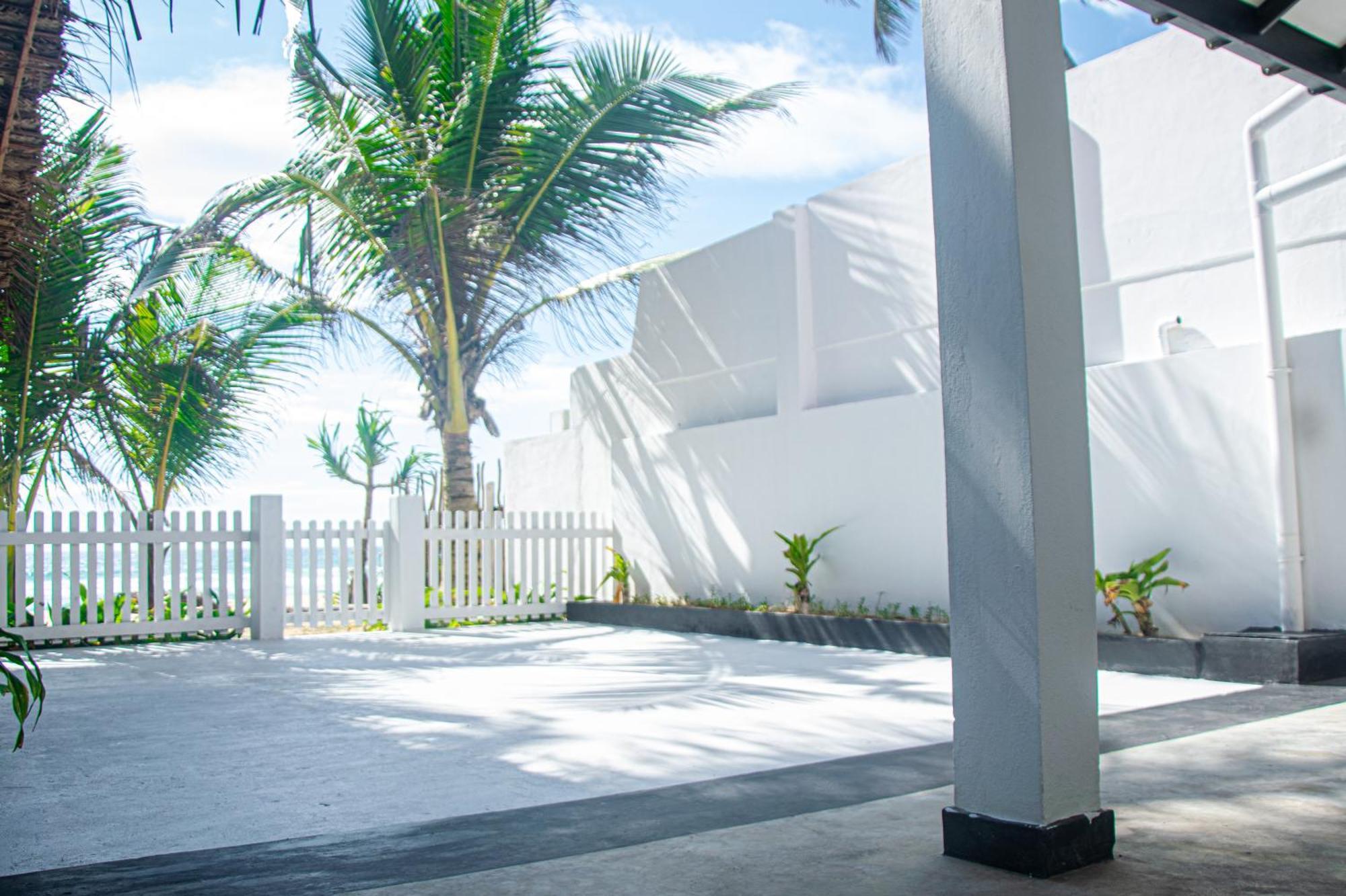 Bed and Breakfast Sailors' Bay Hikkaduwa Exterior foto