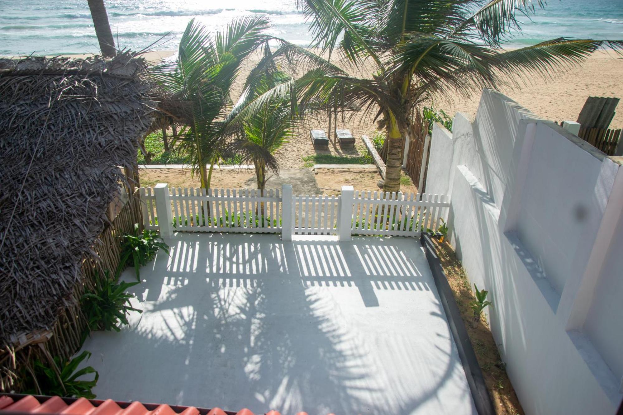 Bed and Breakfast Sailors' Bay Hikkaduwa Exterior foto