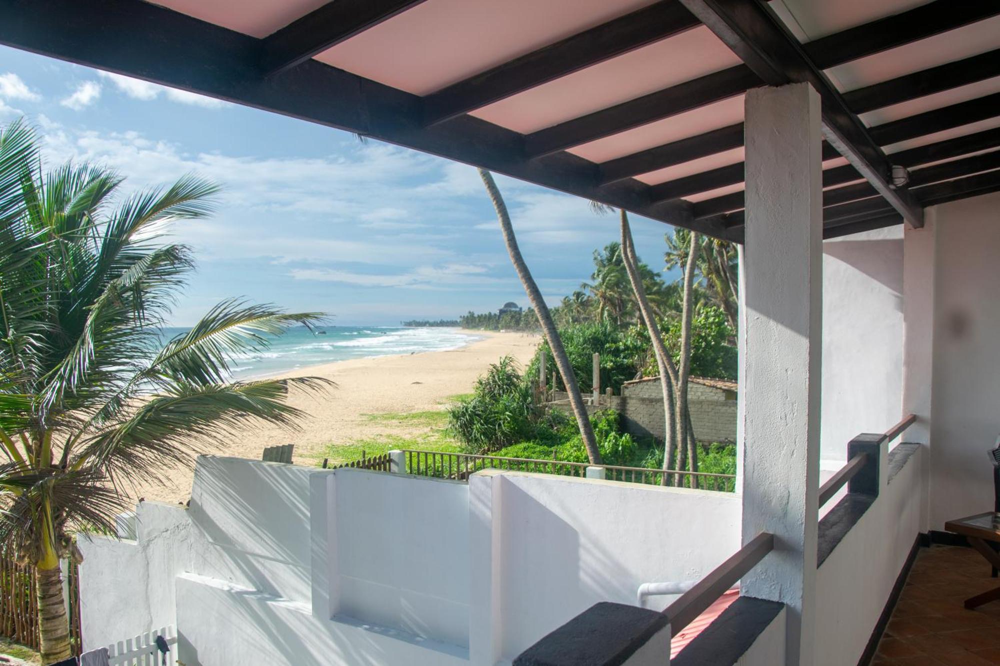 Bed and Breakfast Sailors' Bay Hikkaduwa Exterior foto
