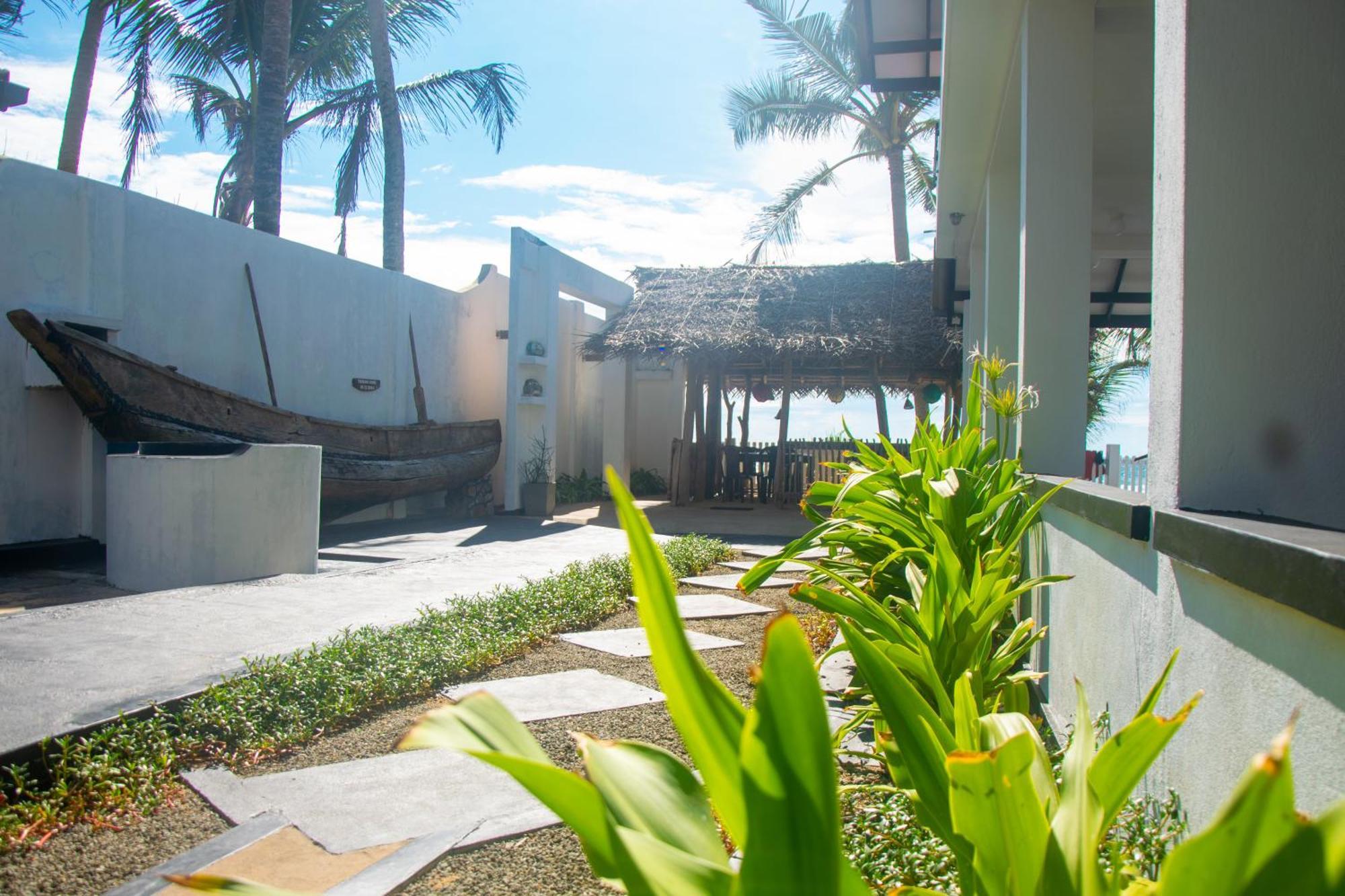 Bed and Breakfast Sailors' Bay Hikkaduwa Exterior foto
