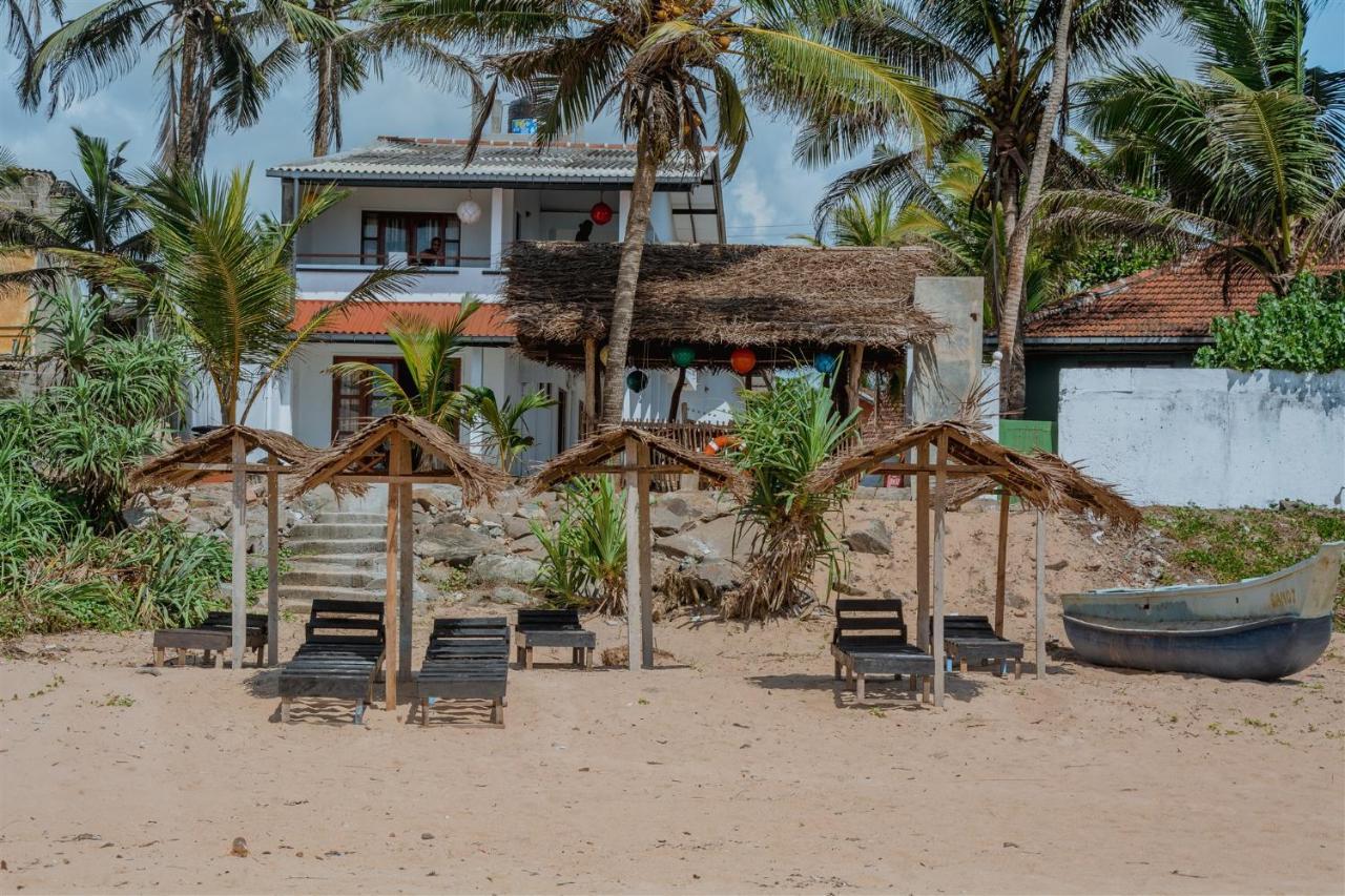 Bed and Breakfast Sailors' Bay Hikkaduwa Exterior foto