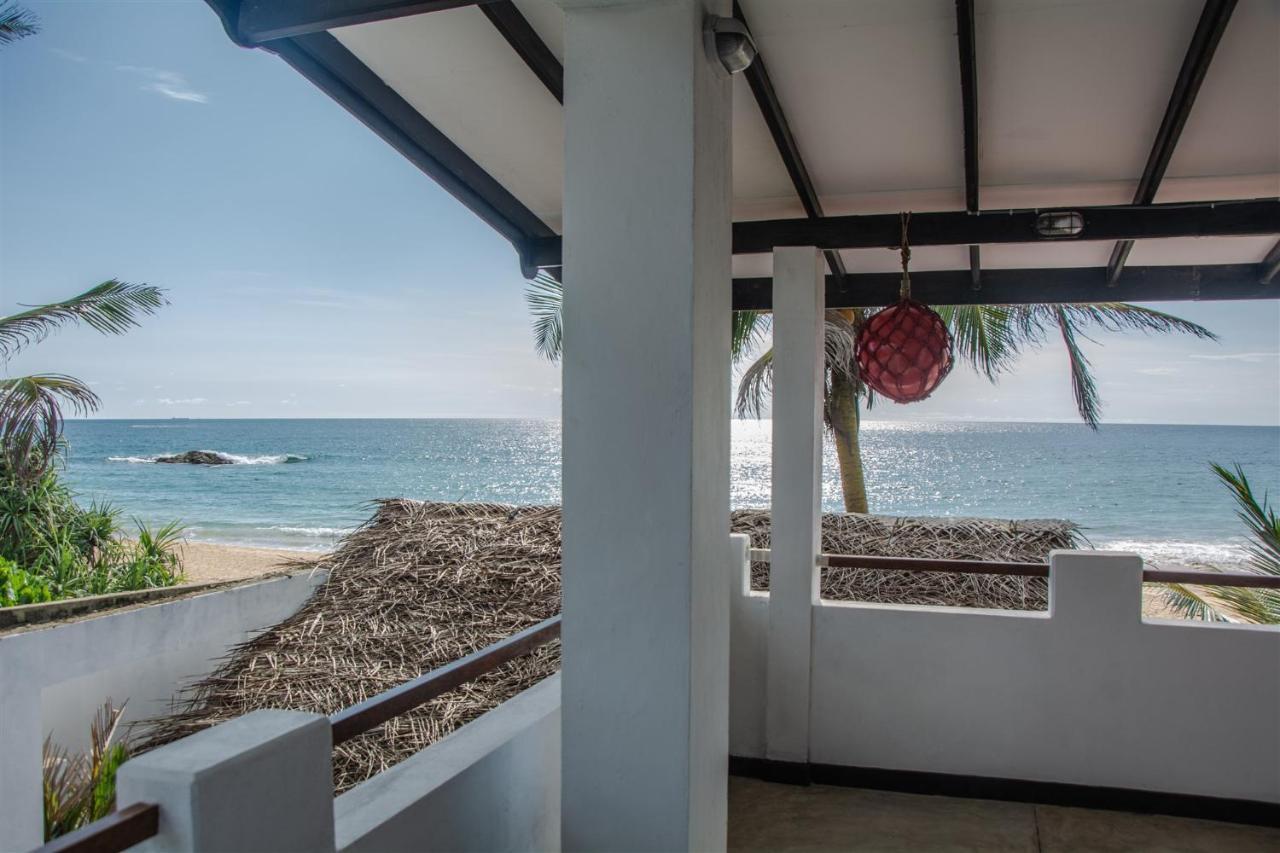 Bed and Breakfast Sailors' Bay Hikkaduwa Exterior foto