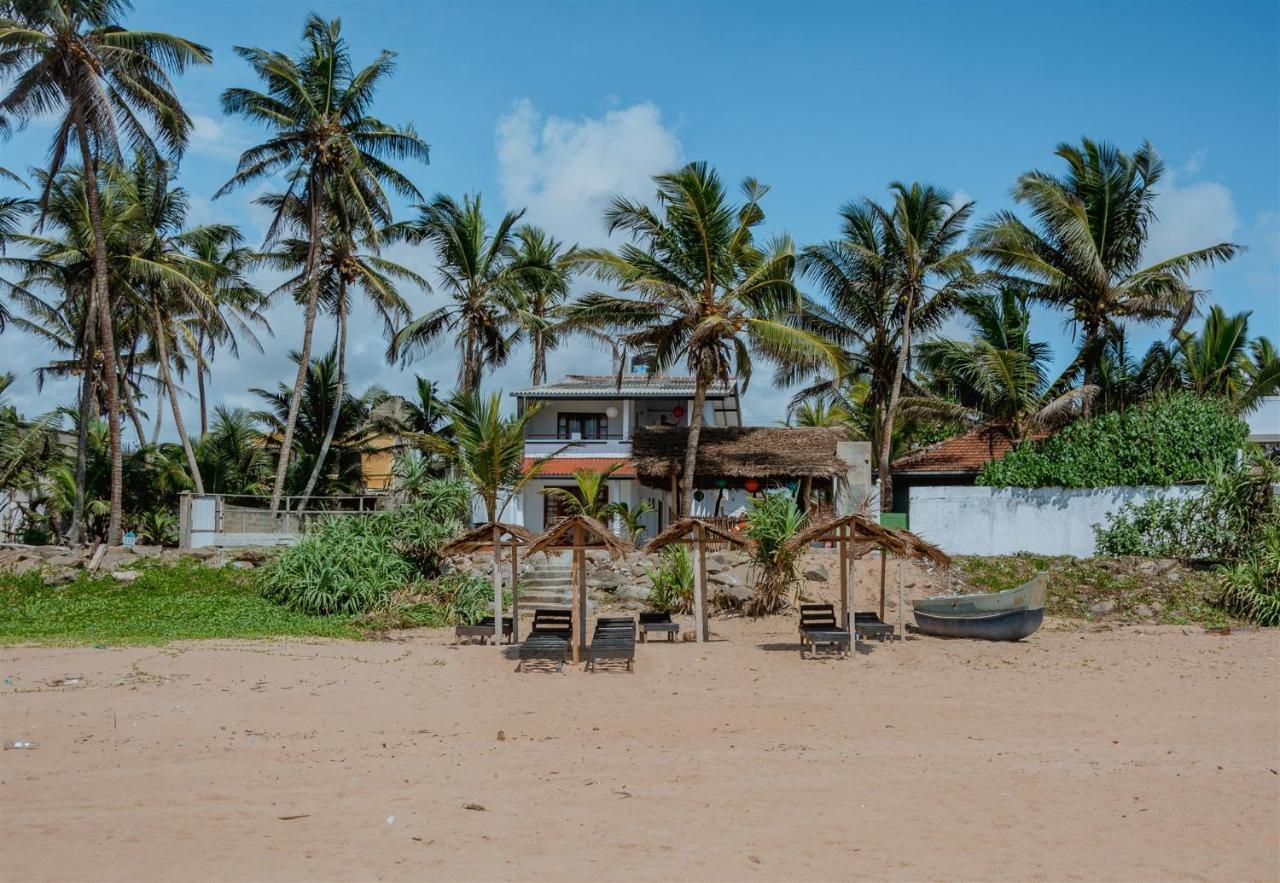 Bed and Breakfast Sailors' Bay Hikkaduwa Exterior foto